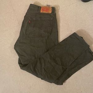 vintage olive green levis with orange tag size 40x32